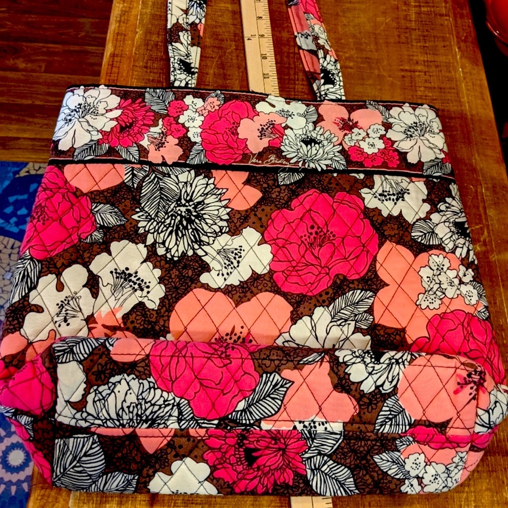 Vera Bradley Tote Bag, In perfect like new condition